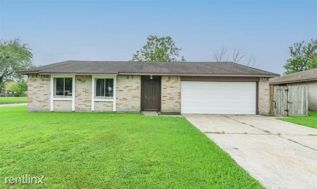 Primary Photo - 3 br, 2 bath House - 10012 i Robin Street