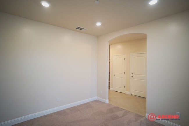 Building Photo - Remarkable 4 Bedroom Home With Office!