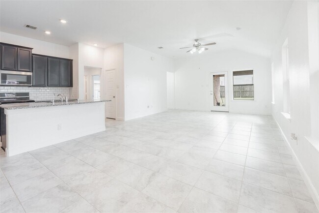 Foto del edificio - 24207 Asher Hollow Ln