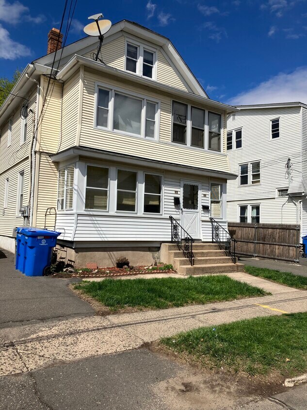 Primary Photo - 20 Ward St