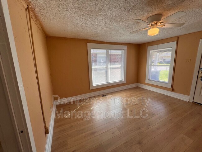 Foto del edificio - 711 36th Ave