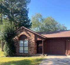 Building Photo - 209 Woodbine Dr