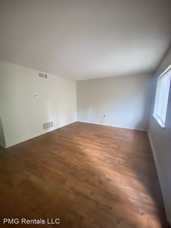 Building Photo - 3 br, 1.5 bath House - 137 Gentilly Drive #14