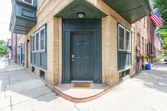 Building Photo - 2061 Kater St
