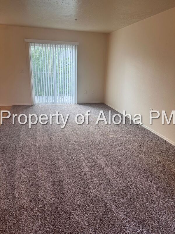 Foto del edificio - 1043 W Pine Ave