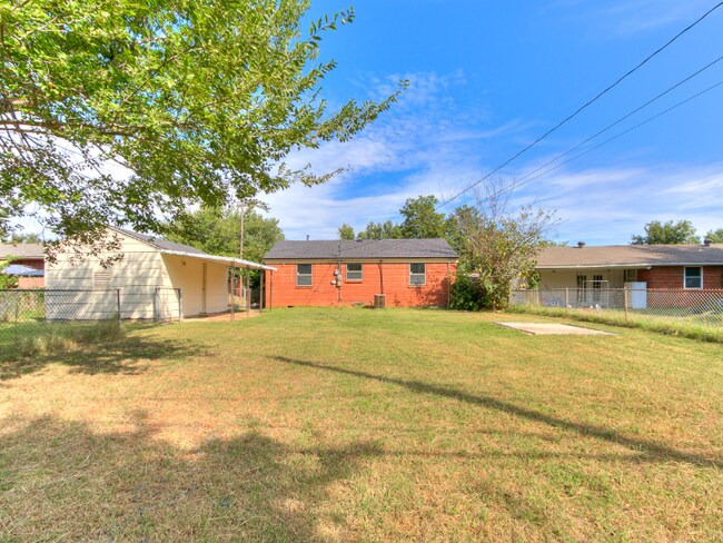 Foto del edificio - 3612 Firethorn Dr
