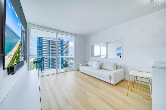 Building Photo - 6365 Collins Ave