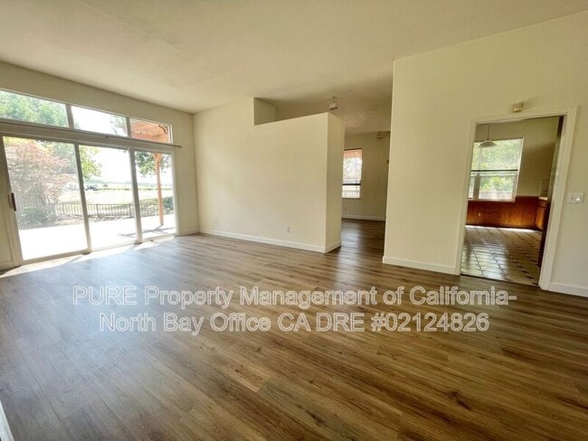 Building Photo - 1868 Adobe Creek Dr