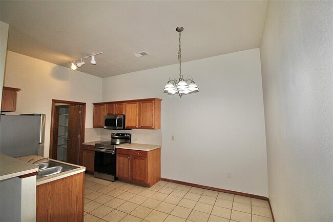Building Photo - 1304 Commerce Dr