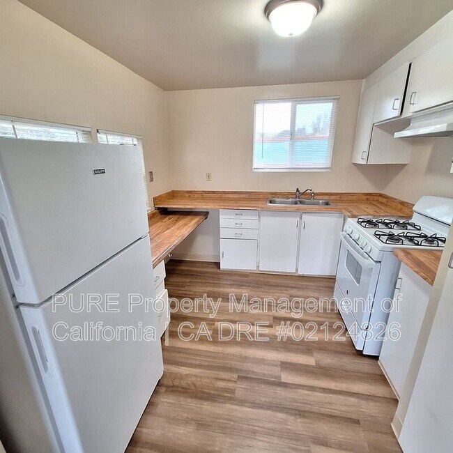 Foto del edificio - 2802 Western Ave