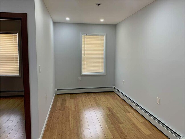 Foto del edificio - 113-05 205th St