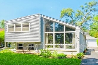 Building Photo - 1370 Arbor Ave