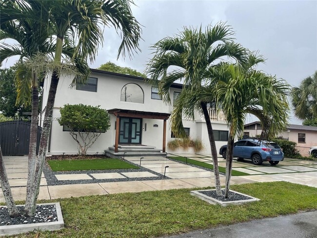 Building Photo - 2342 SW 128th Ave
