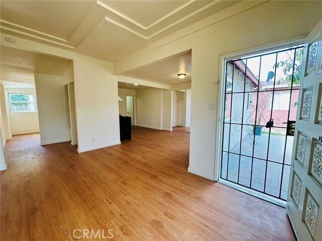 Building Photo - 3320 Tenaya Ave