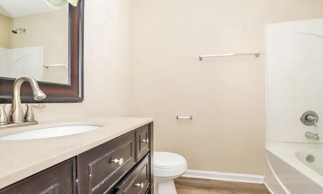 Foto del edificio - 1732 W 22nd St