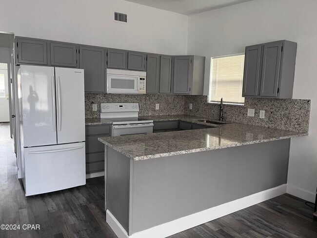 Foto del edificio - 3916 Wand St