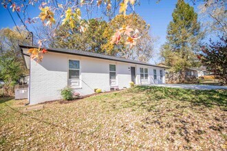 Building Photo - 1021 Ruskin Dr