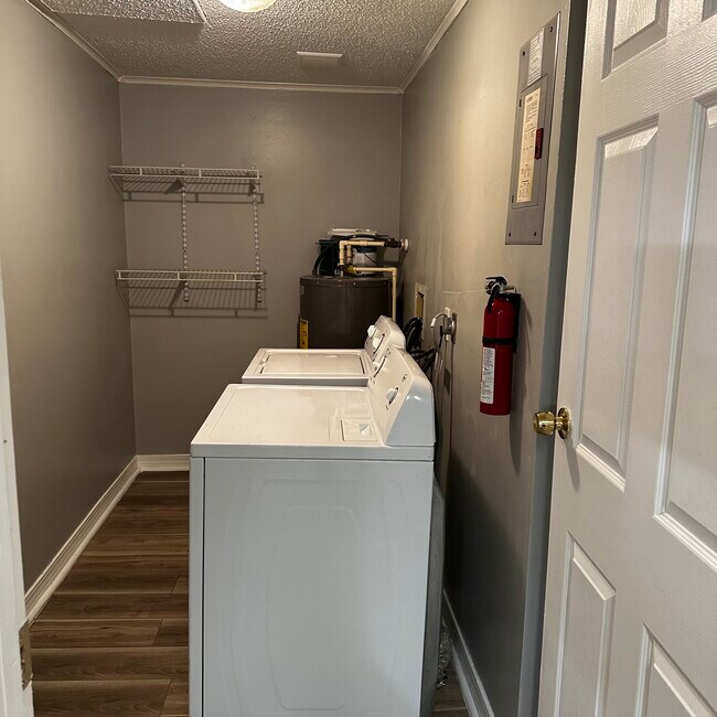 Foto del edificio - 590 7th Pl