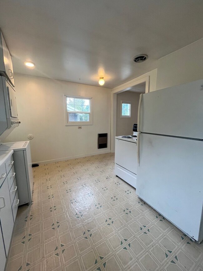 Foto del edificio - 2-Bedroom 1-bathroom house