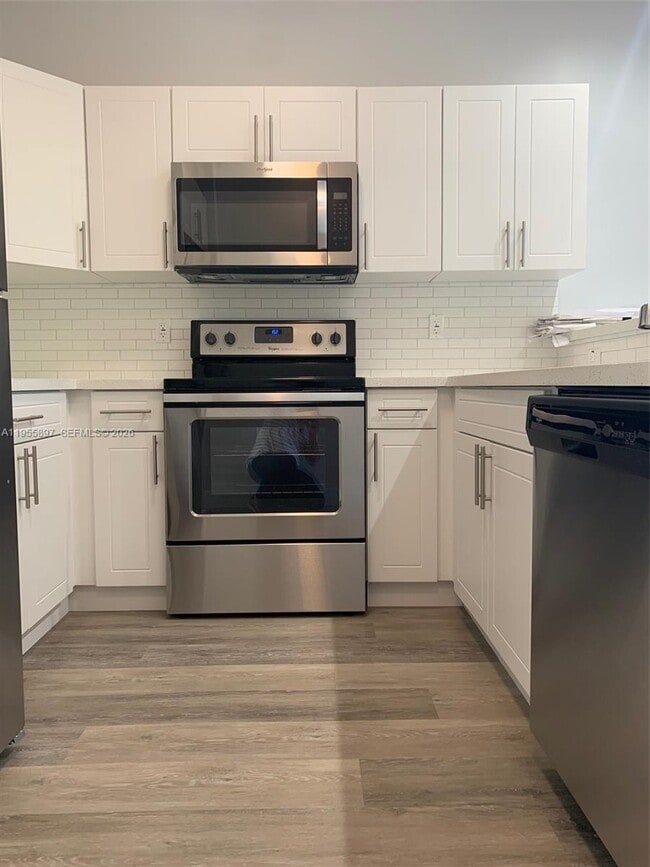 Photo - 803 E 28th St Apartment