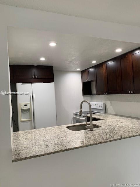 Foto del edificio - 801 NW 47th Ave