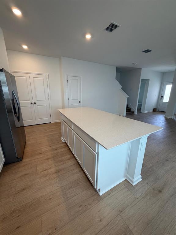 Building Photo - 5175 Loyalty Dr