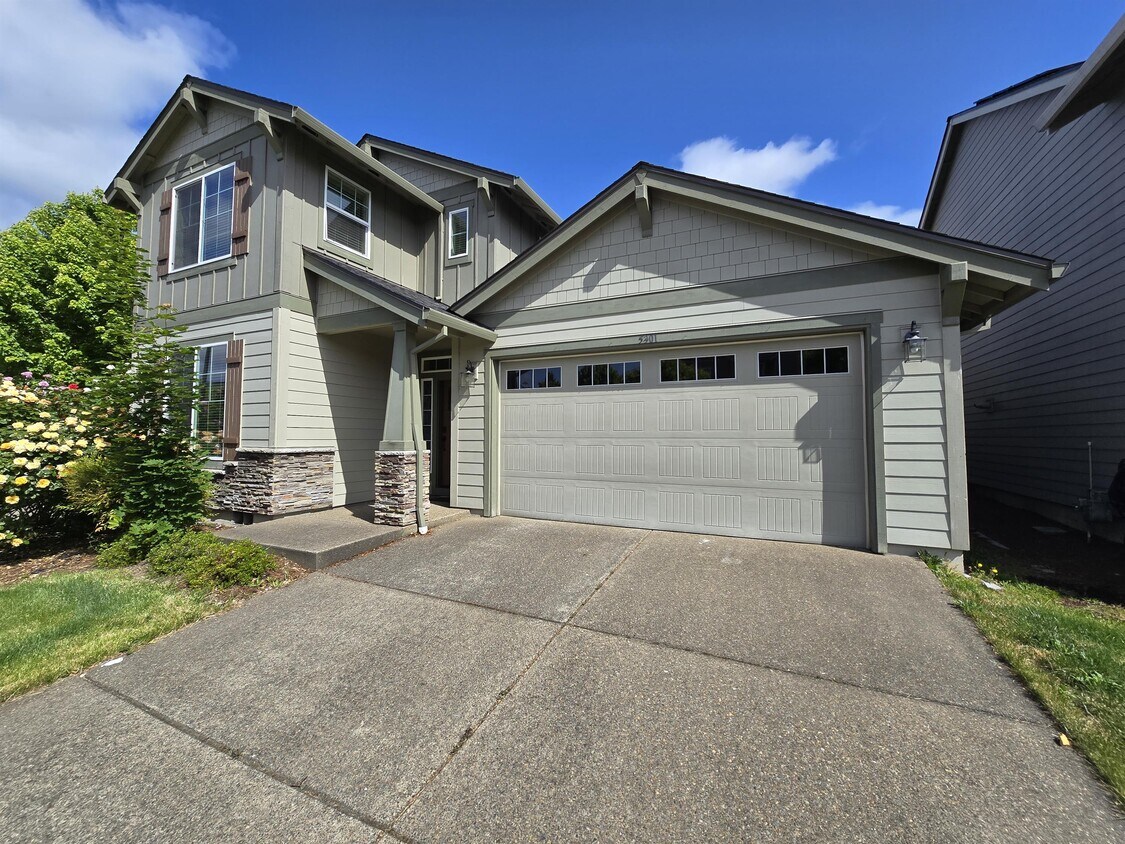Foto principal - 5301 SE Thornapple St