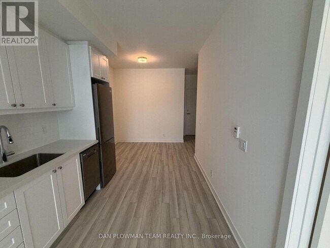 Photo du bâtiment - 51 Clarington Blvd