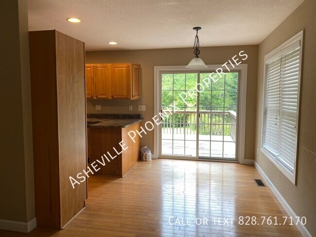 Building Photo - 226 Old Haw Creek Road