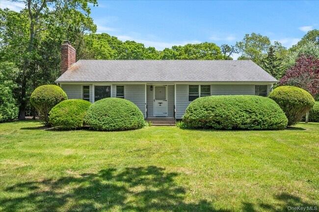 Foto del edificio - 64 Old Depot Rd