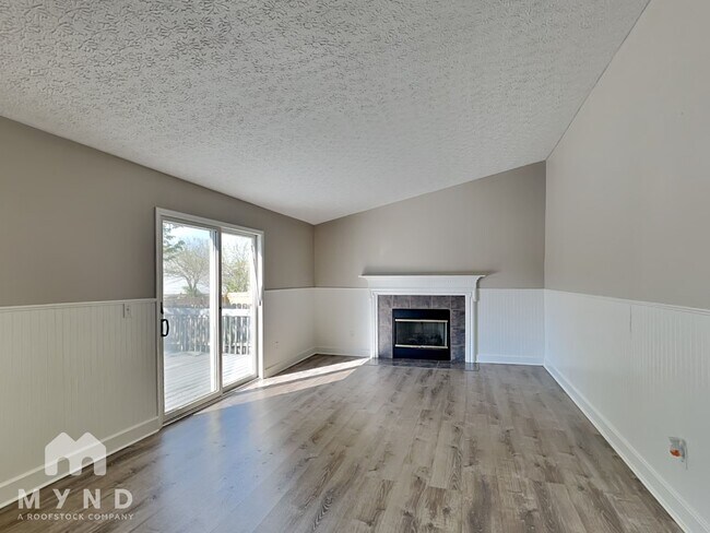 Foto del edificio - 4573 Dungannon Dr