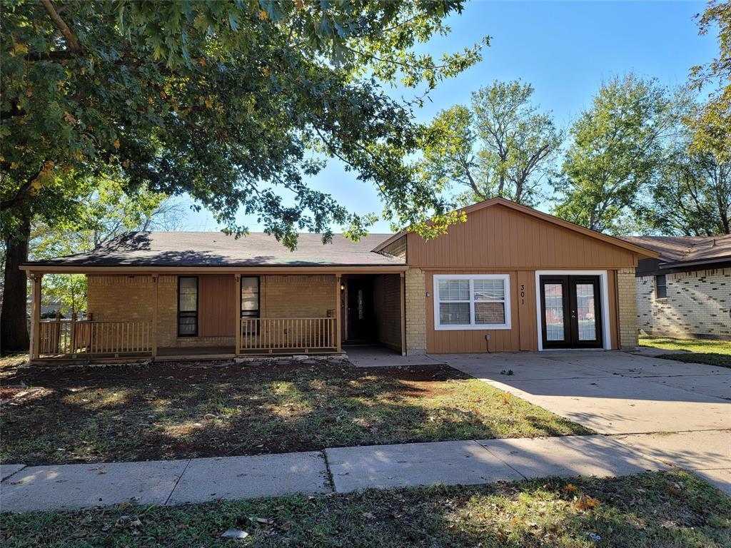 301 NW Suzanne Terrace, Burleson, TX 76028 House Rental in Burleson