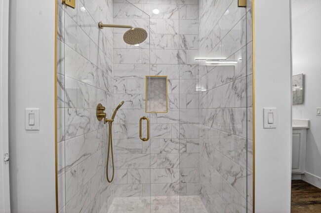 Foto del edificio - 2502 N Dixie Hwy