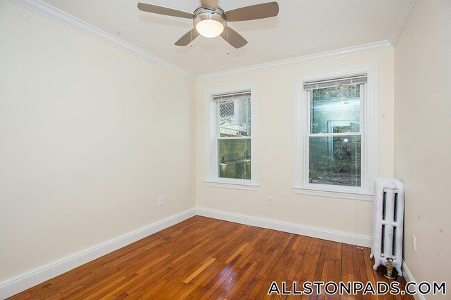 Building Photo - 33 Walbridge St