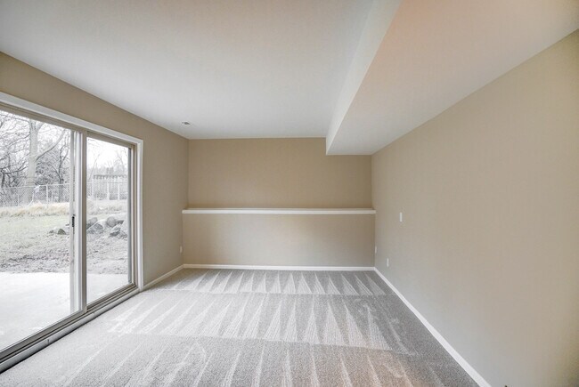 Foto del edificio - 2678 Richardson St