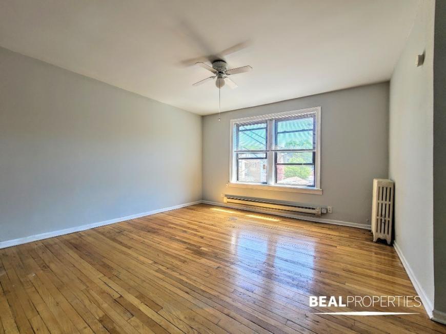 Foto principal - 0 bedroom in CHICAGO IL 60657