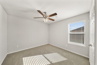 Building Photo - 13305 Nabob Dr