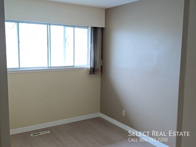 Building Photo - 46636 Teton Ave