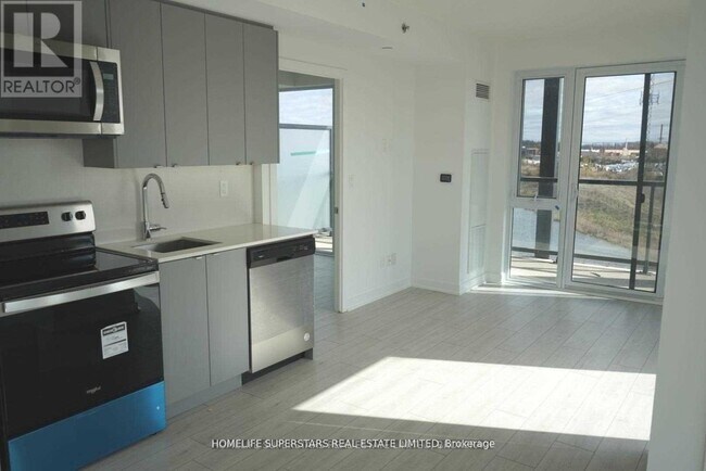 Building Photo - 3200 Dakota Cmn