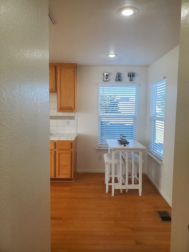 1735 Nicol Way Unit Studio, Manteca, CA 95336 Apartments in Manteca