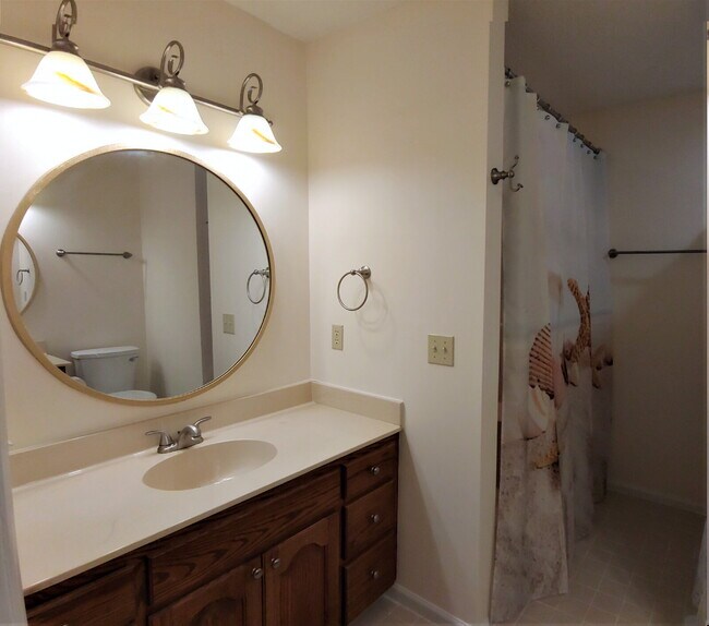 Foto del edificio - Coastal Resort Style Living - Pet Friendly...