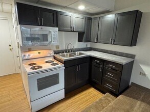 Building Photo - 2668 Elmwood Ave
