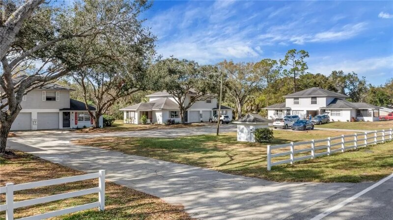 Foto principal - 6404-6422 Odom Rd