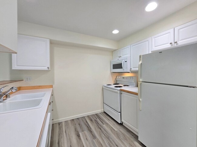 Foto del edificio - 18621 Blueberry Ln
