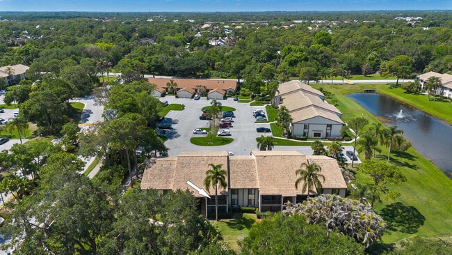 Foto del edificio - 2703 SW Matheson Ave