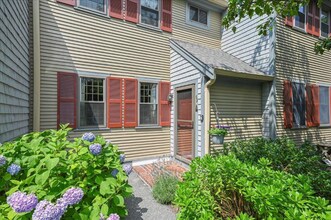 Building Photo - 33 West Rd