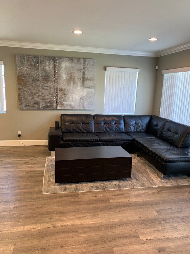 Main Living Room - 15742 Mayall St