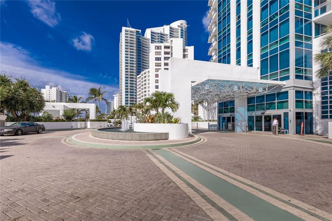 Primary Photo - 3535 S Ocean Dr