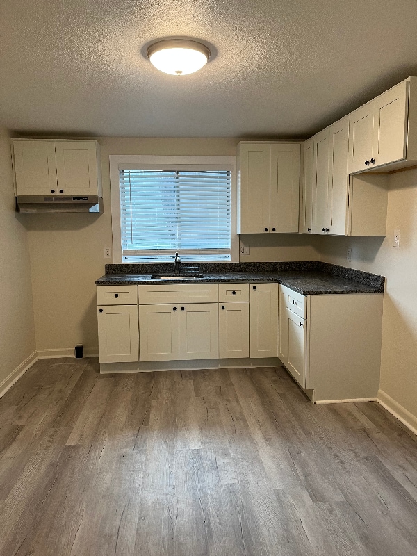 34 Pleasant St Unit I, Easthampton, MA 01027 Room for Rent in