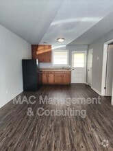 Building Photo - 1609 Texas Ave